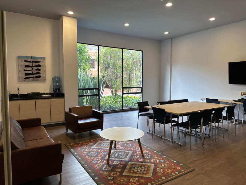 Golden_Club_House_Smart_Suites_101_02